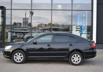 Подержанный автомобиль Skoda Octavia Liftback 2013 года (8 фото)