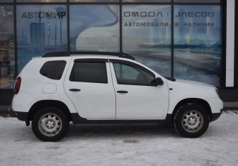 Подержанный автомобиль Renault Duster 2018 года (4 фото)