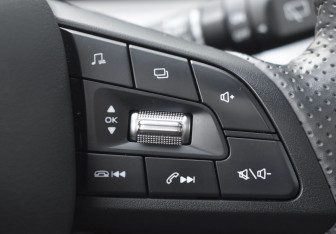 Подержанный автомобиль Changan UNI-T 2021 года (14 фото)