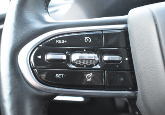 Подержанный автомобиль Omoda C5 2022 года (13 фото)