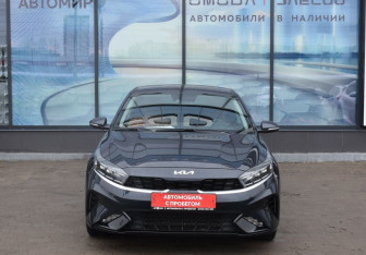 Подержанный автомобиль Kia Cerato Sedan 2021 года (2 фото)