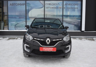 Подержанный автомобиль Renault Kaptur 2021 года (2 фото)