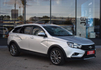 Подержанный автомобиль LADA (ВАЗ) Vesta Wagon 2018 года (3 фото)