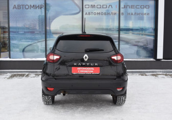 Подержанный автомобиль Renault Kaptur 2021 года (6 фото)