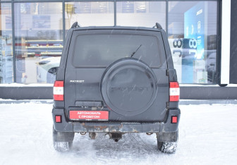 Подержанный автомобиль УАЗ Patriot 2014 года (5 фото)