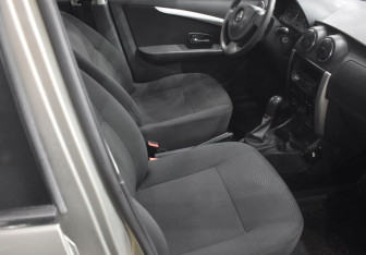 Подержанный автомобиль Nissan Almera Sedan 2013 года (10 фото)