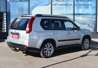 Подержанный автомобиль Nissan X-Trail 2012 года (5 фото)