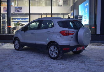 Подержанный автомобиль Ford EcoSport 2017 года (7 фото)
