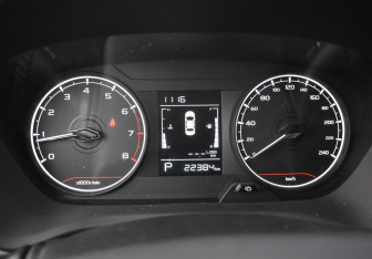 Подержанный автомобиль LIVAN X3Pro 2023 года (16 фото)