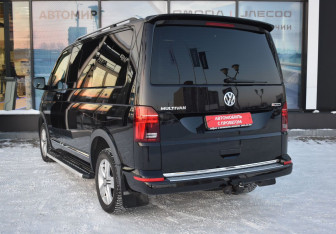 Подержанный автомобиль Volkswagen Multivan 2020 года (7 фото)