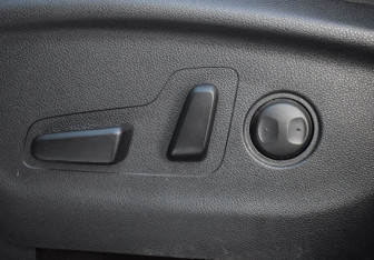 Подержанный автомобиль Kia Sorento 2017 года (17 фото)