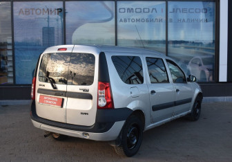 Подержанный автомобиль Dacia Logan Wagon 2007 года (5 фото)