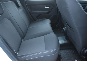 Подержанный автомобиль Renault Duster 2021 года (10 фото)