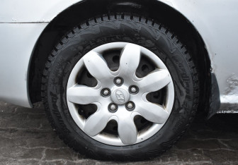 Подержанный автомобиль Hyundai Elantra Sedan 2008 года (9 фото)