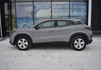 Подержанный автомобиль Changan UNI-T 2023 года (8 фото)