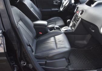 Подержанный автомобиль Renault Koleos 2008 года (10 фото)
