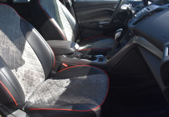 Подержанный автомобиль Ford Kuga 2014 года (10 фото)