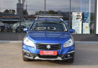 Подержанный автомобиль Suzuki SX4 Hatchback 2014 года (2 фото)