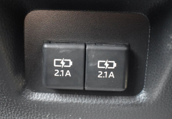 Подержанный автомобиль Toyota RAV4 2021 года (12 фото)