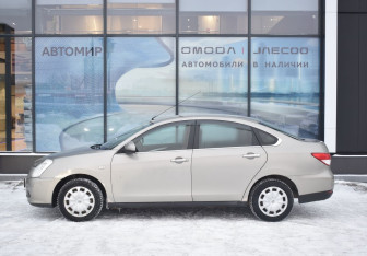 Подержанный автомобиль Nissan Almera Sedan 2013 года (8 фото)