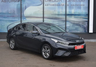 Подержанный автомобиль Kia Cerato Sedan 2021 года (3 фото)