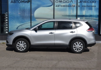 Подержанный автомобиль Nissan X-Trail 2018 года (8 фото)