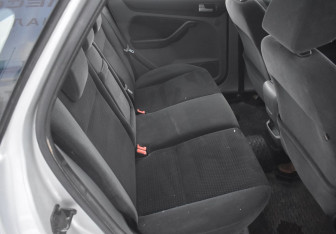 Подержанный автомобиль Ford Focus Sedan 2008 года (11 фото)