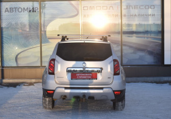 Подержанный автомобиль Renault Duster 2018 года (6 фото)