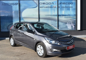 Подержанный автомобиль Hyundai Solaris Hatchback 2015 года (3 фото)