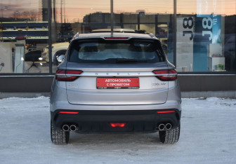 Подержанный автомобиль Geely Coolray 2022 года (6 фото)