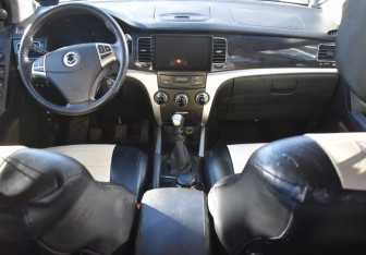 Подержанный автомобиль SsangYong Actyon 2012 года (12 фото)