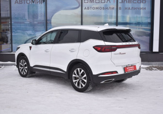 Подержанный автомобиль Chery Tiggo 7 Pro Max 2023 года (7 фото)