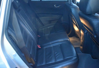 Подержанный автомобиль Renault Koleos 2011 года (12 фото)