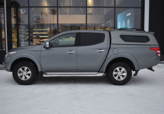 Подержанный автомобиль Mitsubishi L200 2017 года (8 фото)