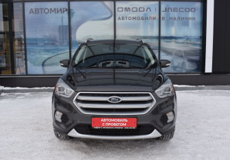 Подержанный автомобиль Ford Kuga 2017 года (2 фото)