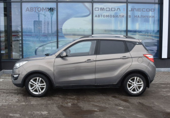 Подержанный автомобиль Changan CS35 2014 года (8 фото)