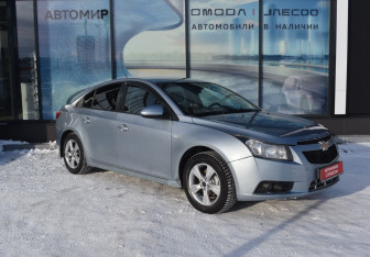 Подержанный автомобиль Chevrolet Cruze Sedan 2009 года (3 фото)