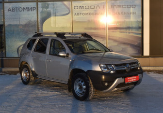Подержанный автомобиль Renault Duster 2018 года (3 фото)