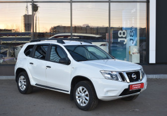 Подержанный автомобиль Nissan Terrano 2018 года (3 фото)