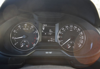 Подержанный автомобиль Skoda Octavia Liftback 2016 года (13 фото)