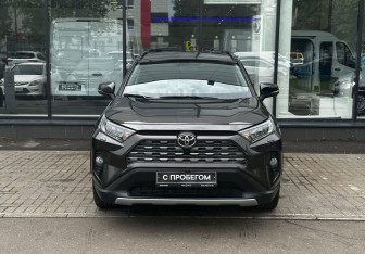 Подержанный автомобиль Toyota RAV4 2020 года (2 фото)