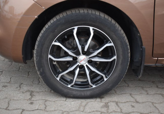 Подержанный автомобиль LADA (ВАЗ) XRAY 2018 года (9 фото)