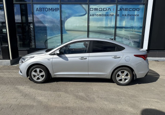 Подержанный автомобиль Hyundai Solaris Sedan 2018 года (8 фото)