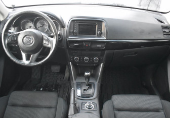Подержанный автомобиль Mazda CX-5 2012 года (11 фото)
