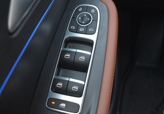 Подержанный автомобиль Omoda C5 2023 года (13 фото)