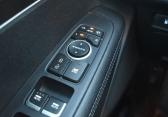 Подержанный автомобиль Kia Sorento 2017 года (16 фото)