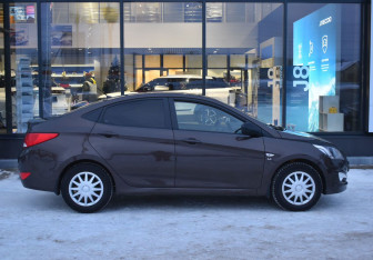 Подержанный автомобиль Hyundai Solaris Sedan 2016 года (4 фото)