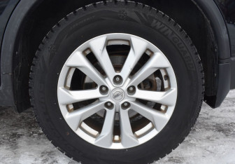 Подержанный автомобиль Nissan X-Trail 2017 года (9 фото)