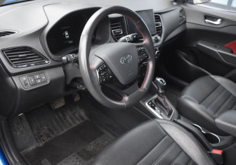 Подержанный автомобиль Hyundai Solaris Sedan 2020 года (13 фото)