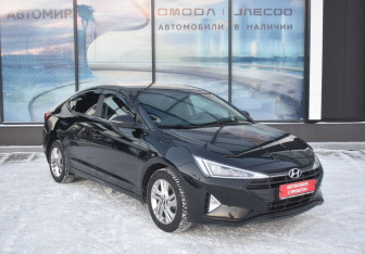Подержанный автомобиль Hyundai Elantra Sedan 2019 года (3 фото)